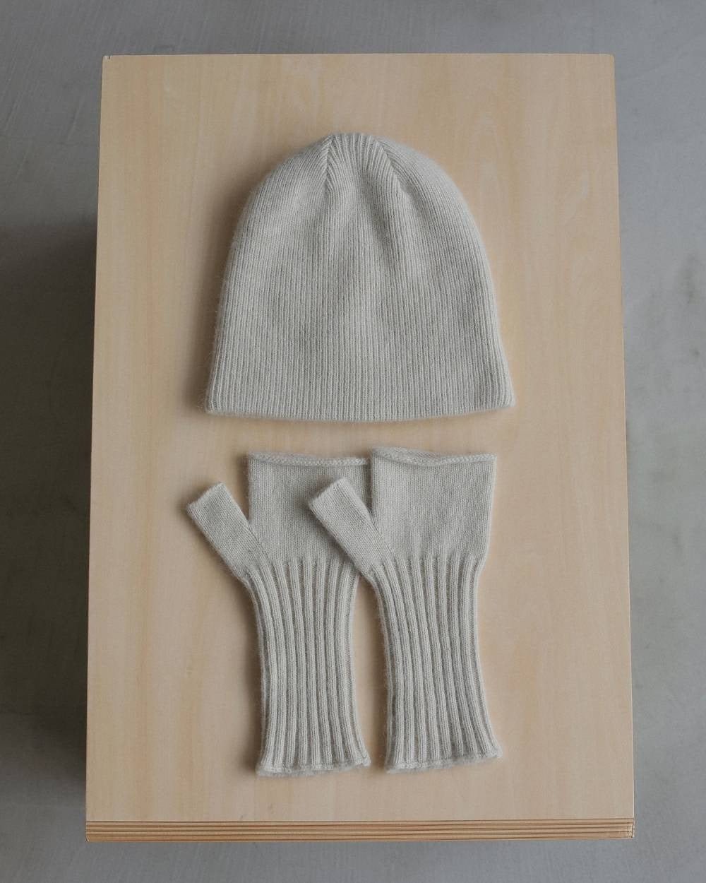 【anuke 2026 winter】Rib Knit Glove - Champdelarose