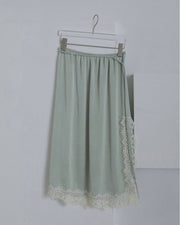【anuke 2026 winter】Satin Lace Skirt - Champdelarose