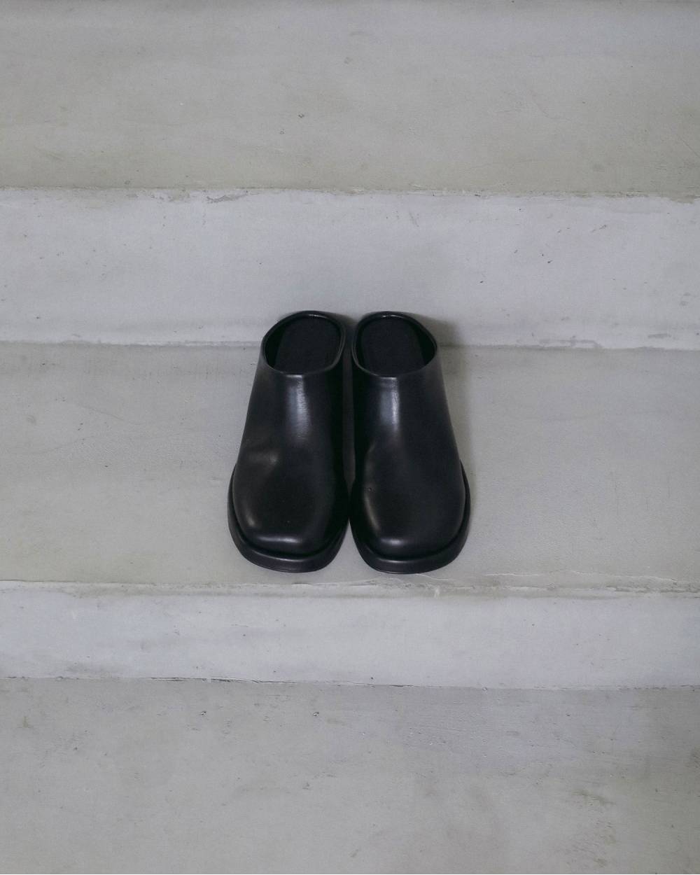 【anuke 2026 winter】Square Heel Slip-on - Champdelarose