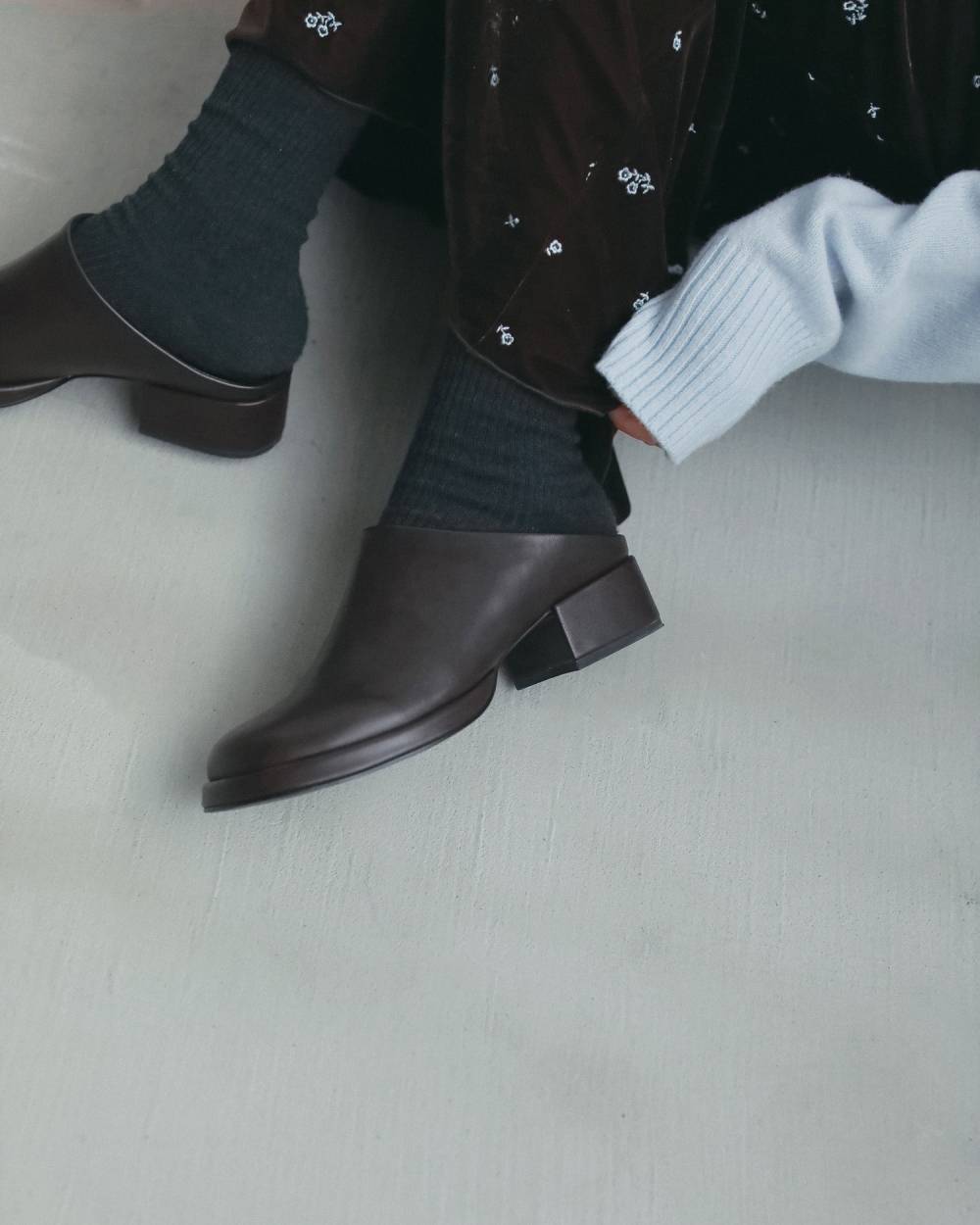【anuke 2026 winter】Square Heel Slip-on - Champdelarose