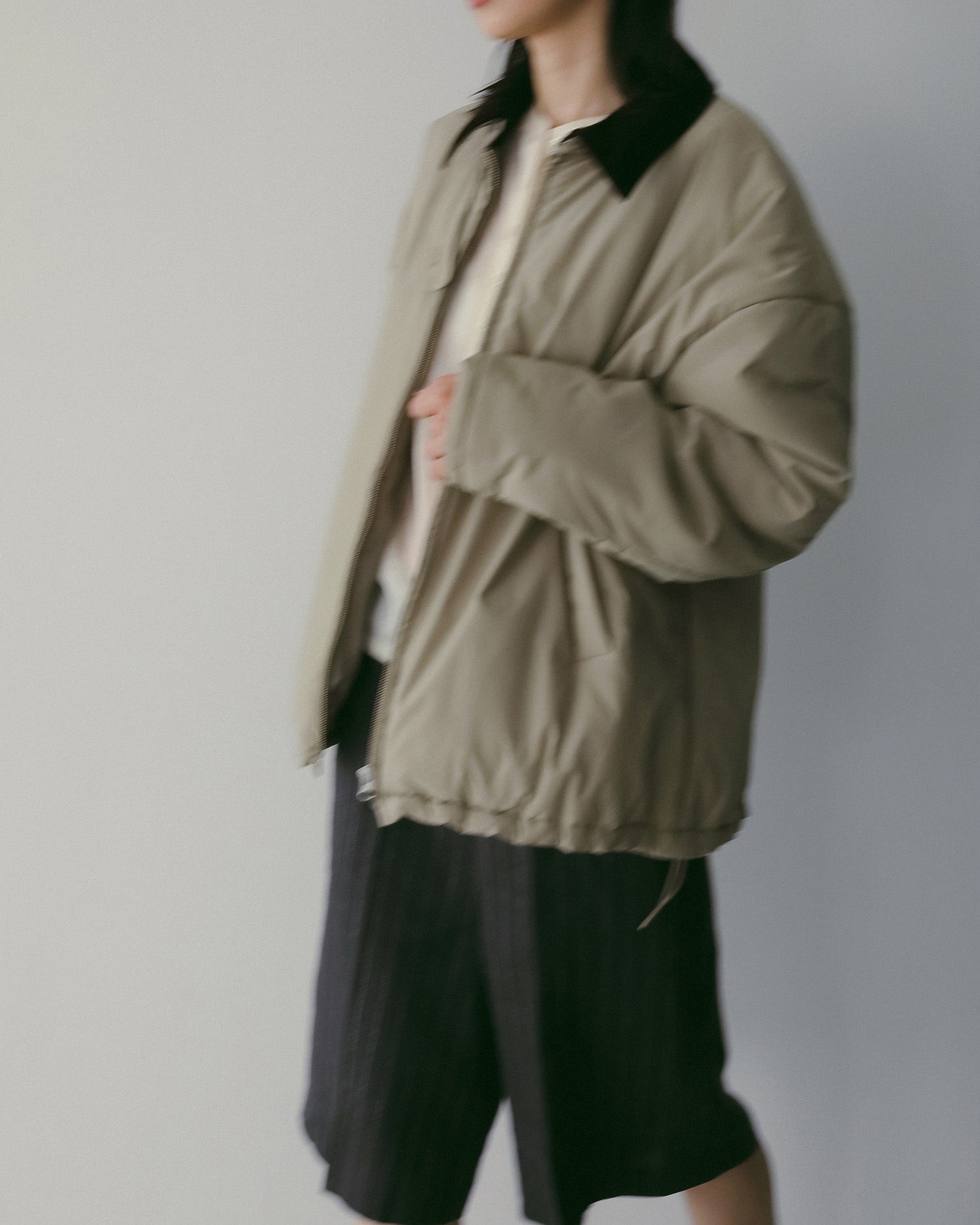 【anuke 2026 winter】Velour Collar Blouzon - Champdelarose