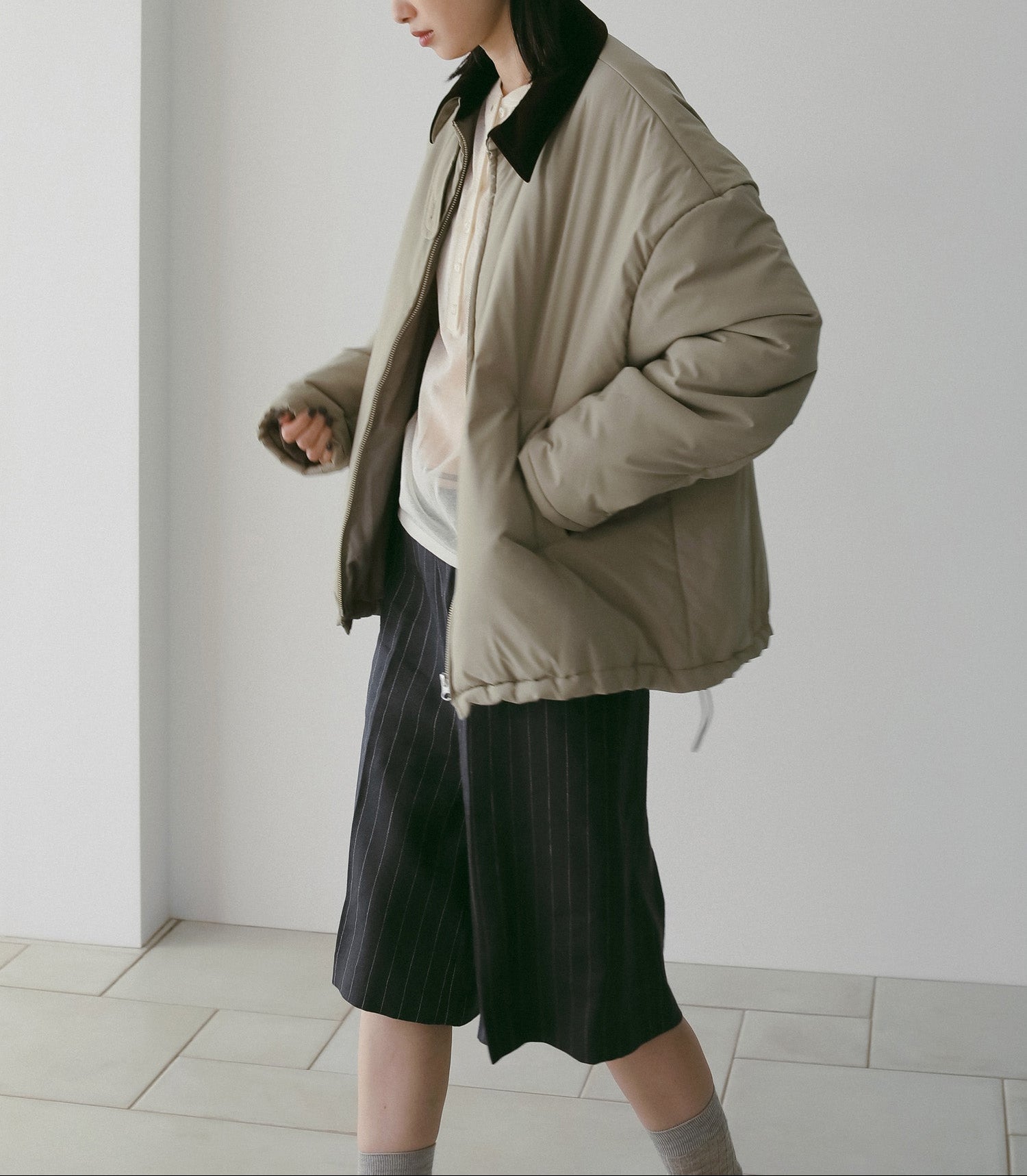 【anuke 2026 winter】Velour Collar Blouzon - Champdelarose