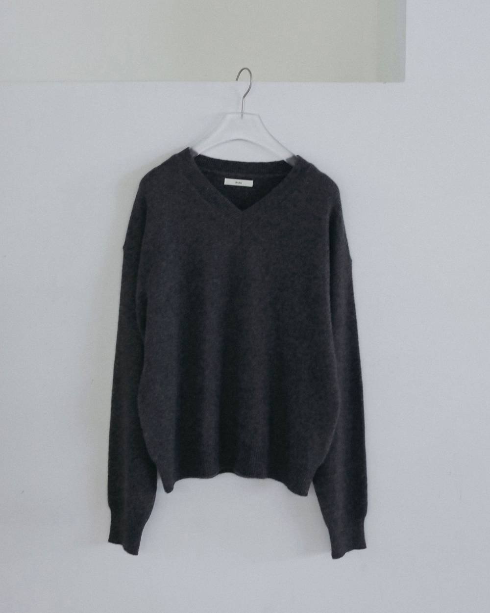 【anuke 2026 winter】Wool Vneck Knit - Champdelarose