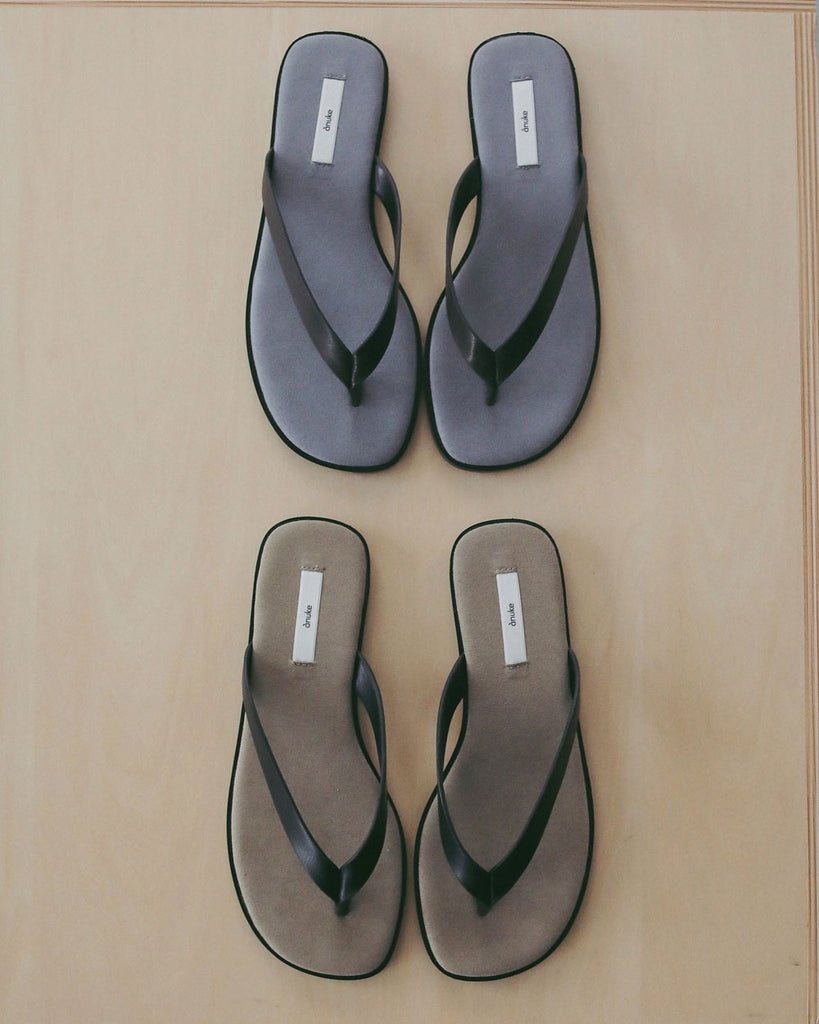 【anuke 2027 SS】Bicolor Tongs Sandals - 4月下旬頃発送 - Champdelarose
