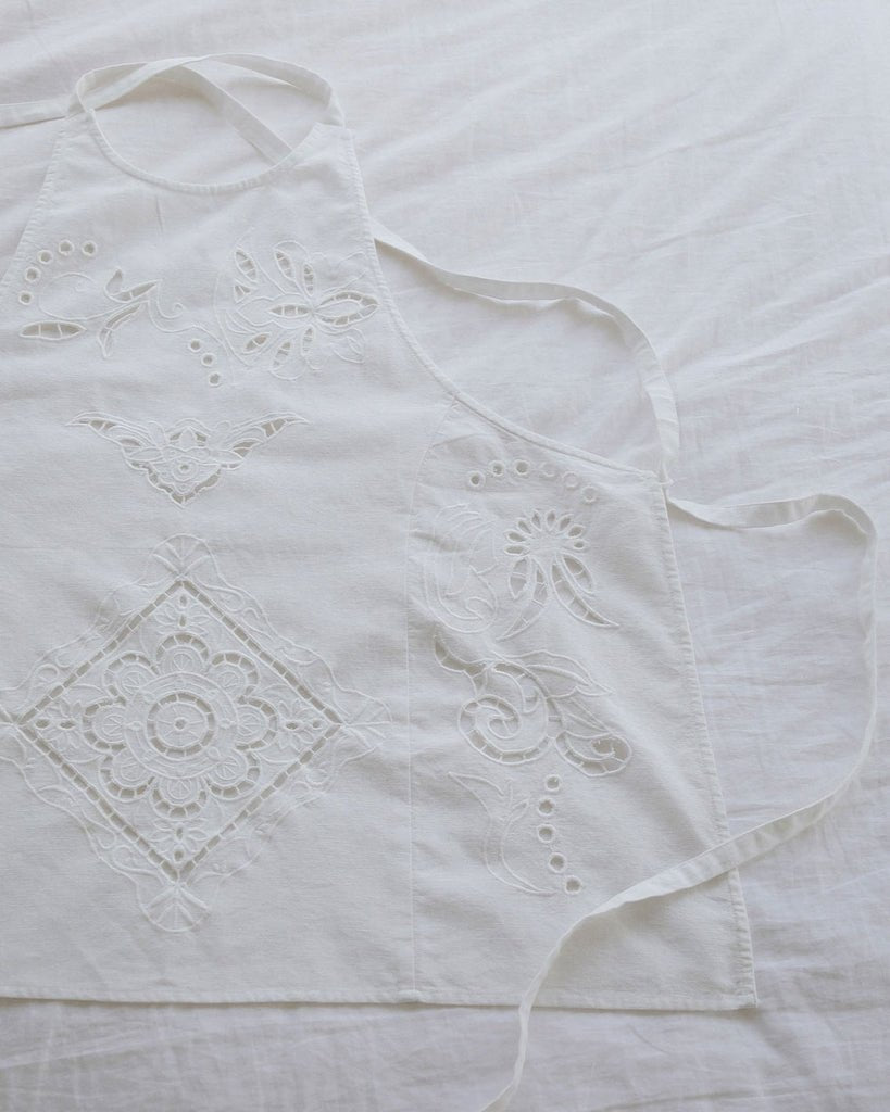 【anuke 2027 SS】Cutwork Lace Apron - 3月下旬頃発送 - Champdelarose