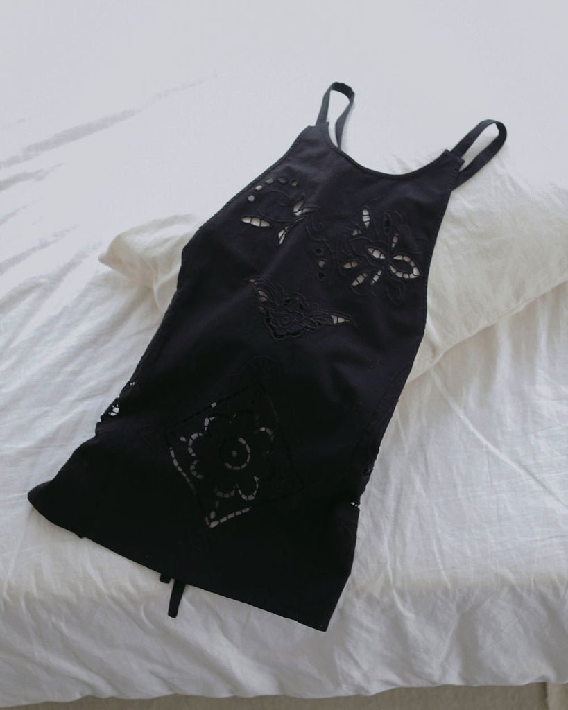 【anuke 2027 SS】Cutwork Lace Apron - 3月下旬頃発送 - Champdelarose