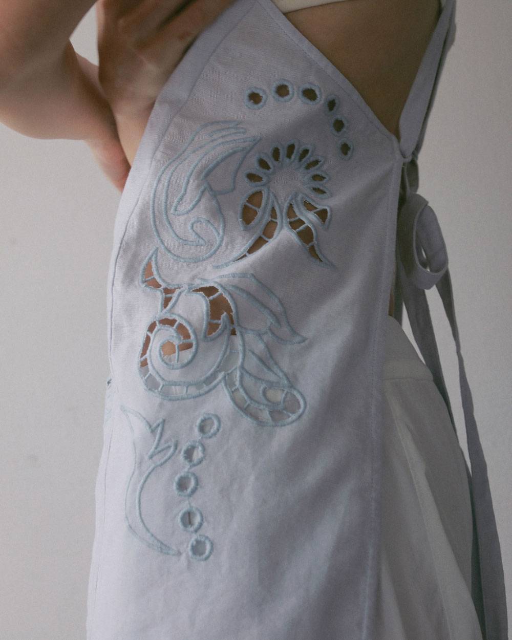 【anuke 2027 SS】Cutwork Lace Apron - 3月下旬頃発送 - Champdelarose