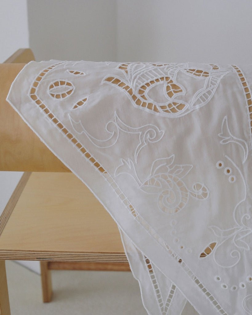 【anuke 2027 SS】Cutwork Scarf - 3月下旬頃発送 - Champdelarose