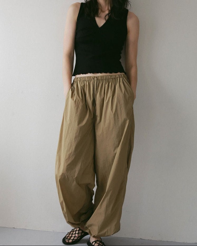 【anuke 2027 SS】Sheer Nylon Pants - 3月下旬頃発送 - Champdelarose