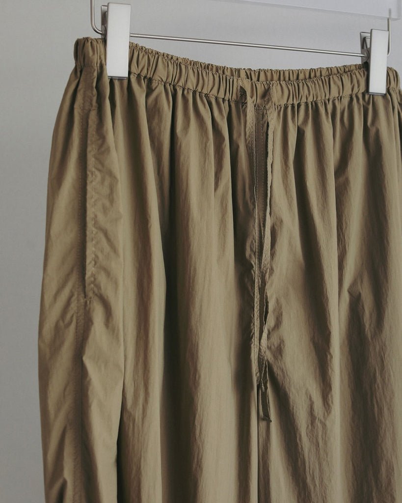 【anuke 2027 SS】Sheer Nylon Pants - 3月下旬頃発送 - Champdelarose