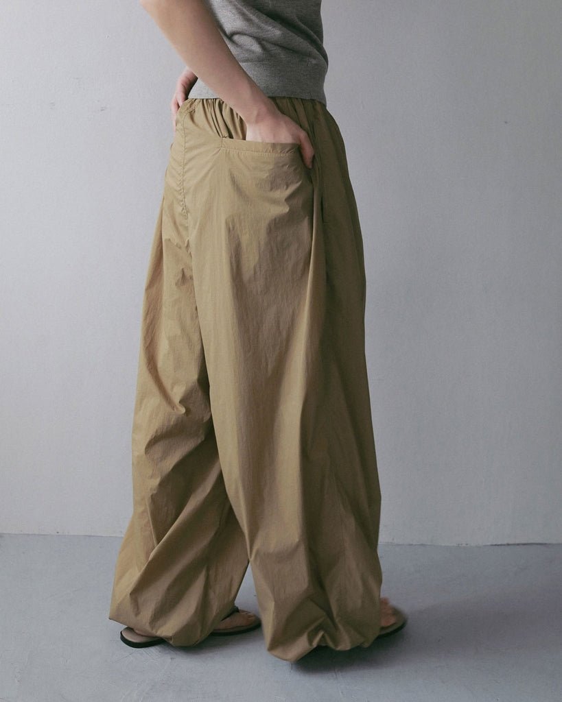 【anuke 2027 SS】Sheer Nylon Pants - 3月下旬頃発送 - Champdelarose
