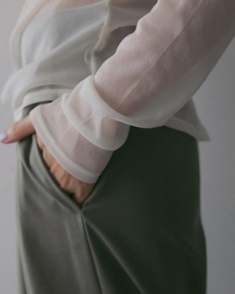 【anuke 2027 SS】Slit Chiffon Tops - 2月下旬頃発送 - Champdelarose