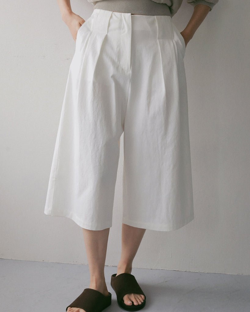 【anuke 2027 SS】Tuck Bermuda Pants - 4月下旬頃発送 - Champdelarose