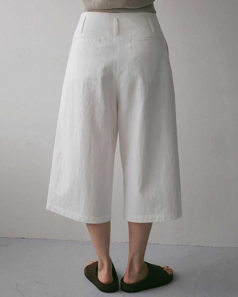 【anuke 2027 SS】Tuck Bermuda Pants - 4月下旬頃発送 - Champdelarose