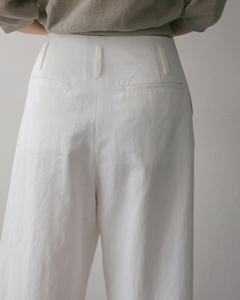 【anuke 2027 SS】Tuck Bermuda Pants - 4月下旬頃発送 - Champdelarose