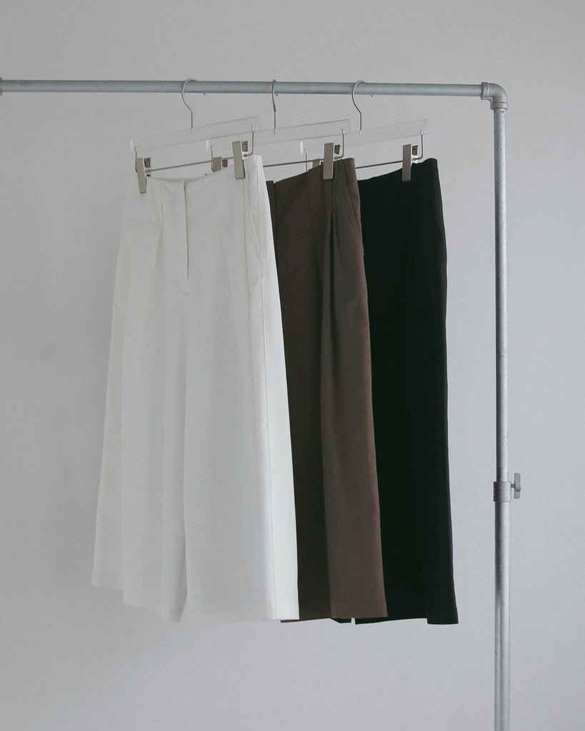 【anuke 2027 SS】Tuck Bermuda Pants - 4月下旬頃発送 - Champdelarose