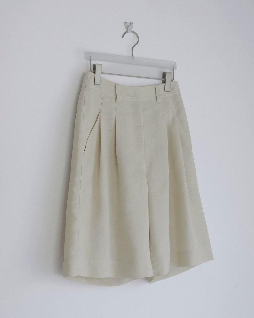 【anuke 2027 SS】Tuck Half Pants - 3月下旬頃発送 - Champdelarose