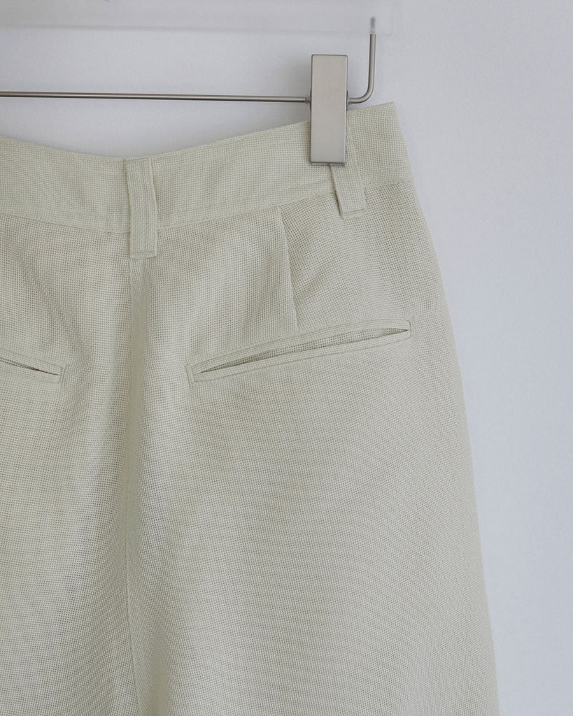 【anuke 2027 SS】Tuck Half Pants - 3月下旬頃発送 - Champdelarose
