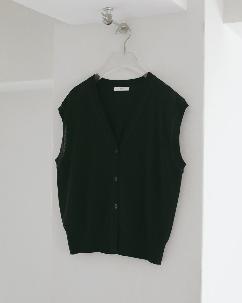 【anuke 2027 SS】Vneck Botton Vest - 4月下旬頃発送 - Champdelarose