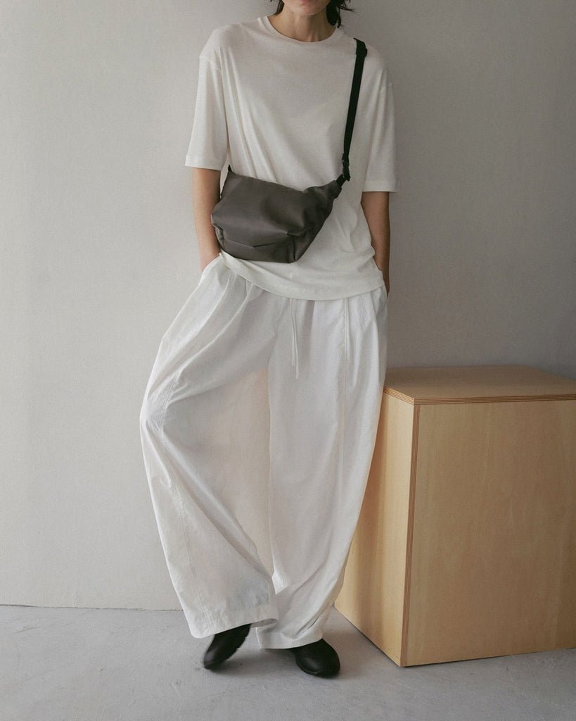 【anuke 2027 SS】Volumetuck Cocoon Pants - 3月下旬頃発送 - Champdelarose