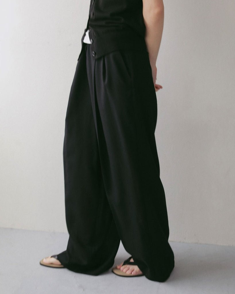 【anuke 2027 SS】Woolchambray Tuck Pants - 4月下旬頃発送 - Champdelarose