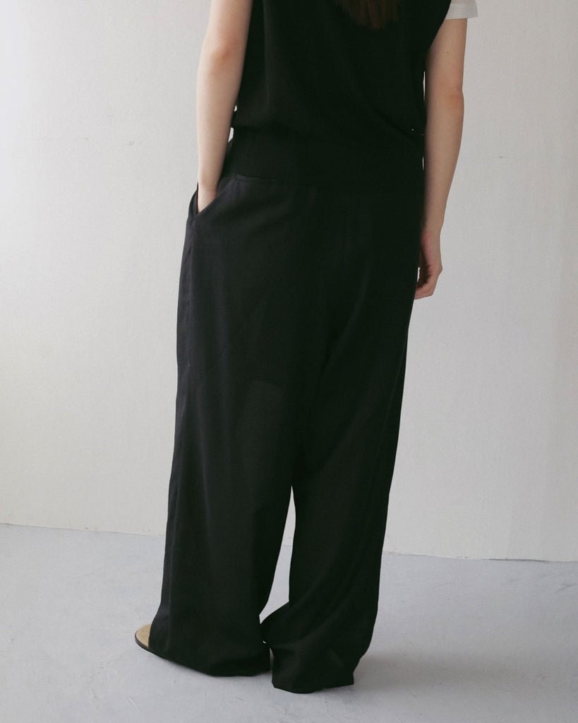 【anuke 2027 SS】Woolchambray Tuck Pants - 4月下旬頃発送 - Champdelarose