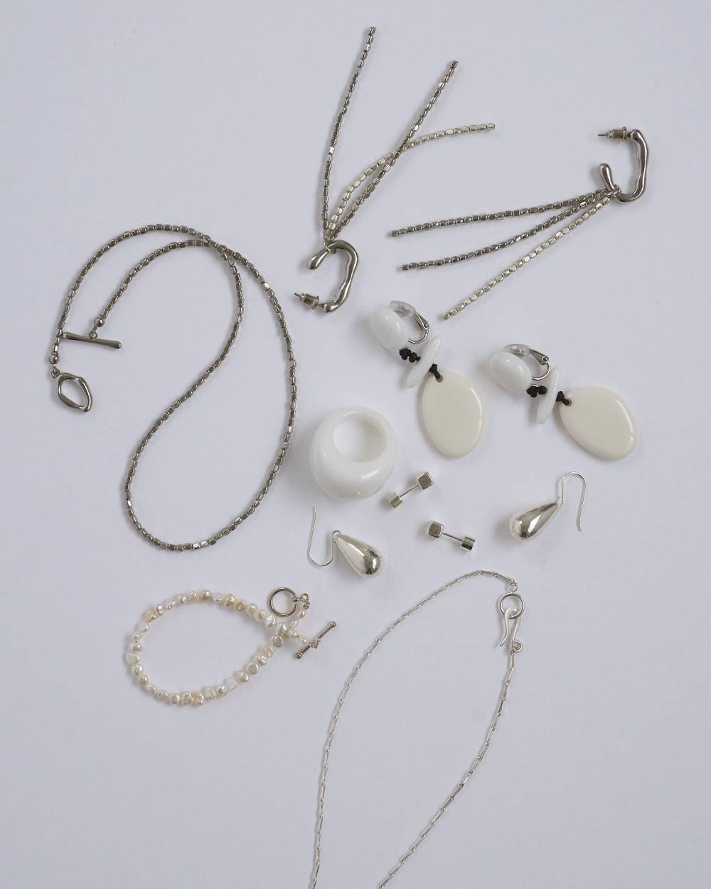 【anuke 26 SPRING / SUMMER】Acrylic Stone Earring - Champdelarose