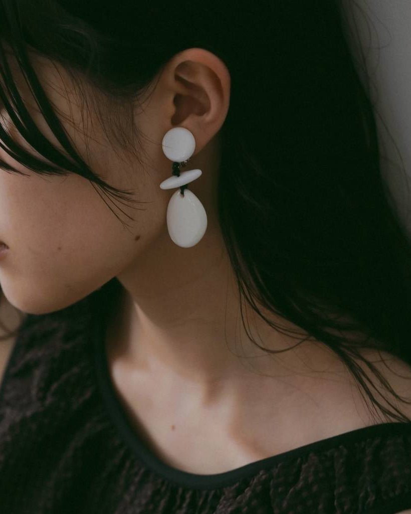 【anuke 26 SPRING / SUMMER】Acrylic Stone Earring - Champdelarose