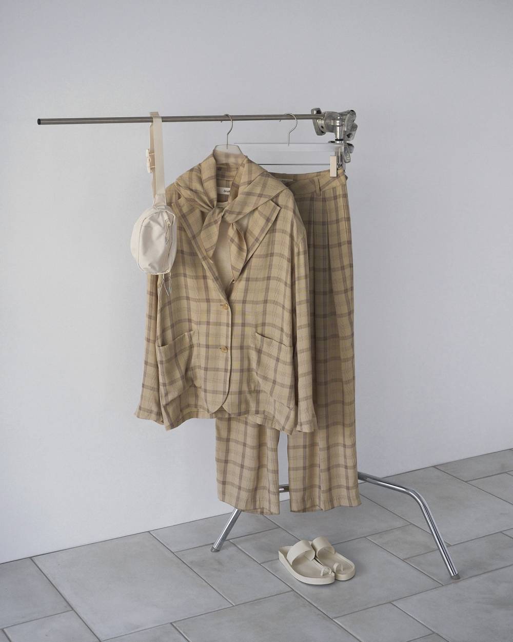 【anuke 26 SPRING / SUMMER】Check Scarf - Champdelarose