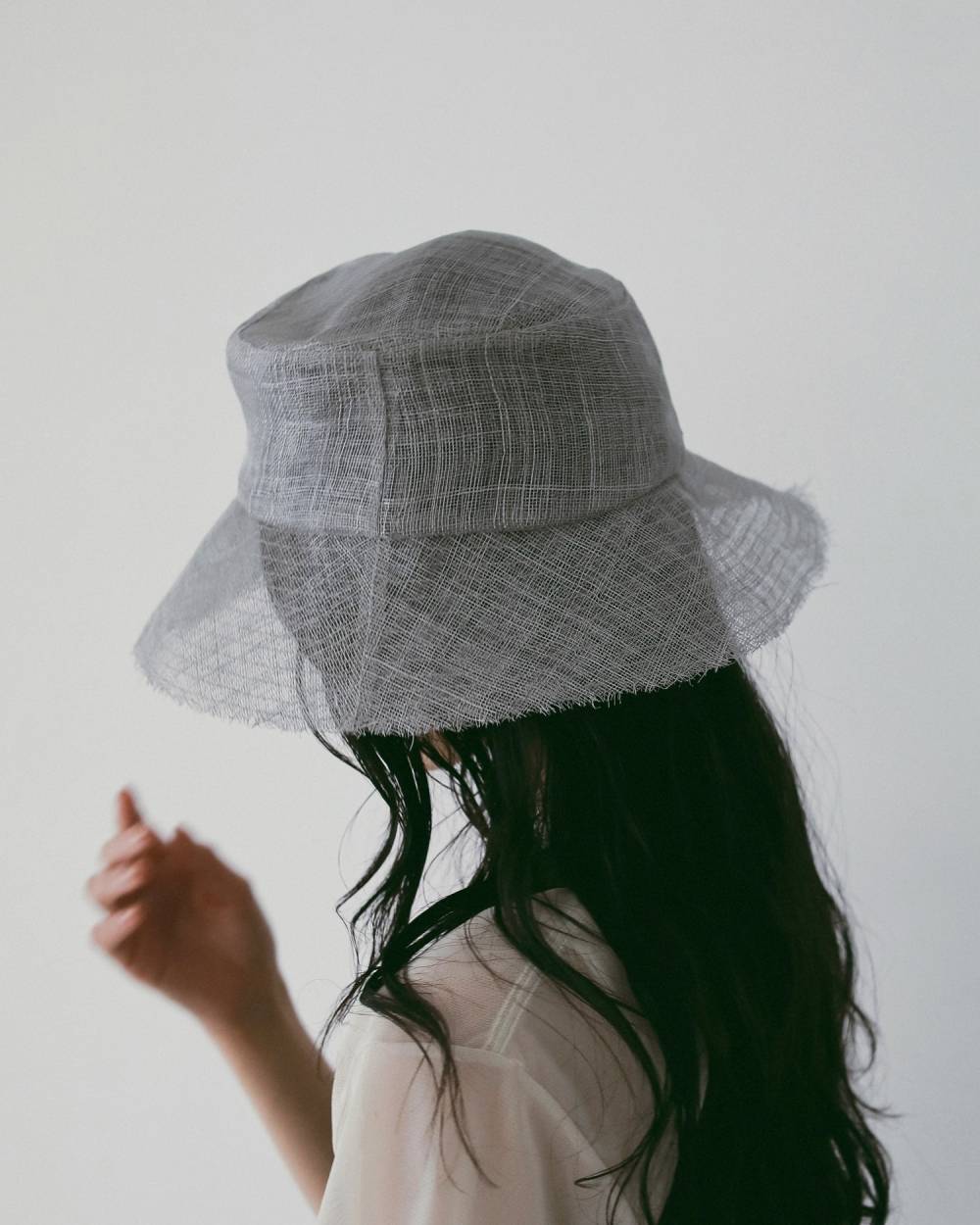 【anuke 26 SPRING / SUMMER】Cutoff Sheer Hat - Champdelarose