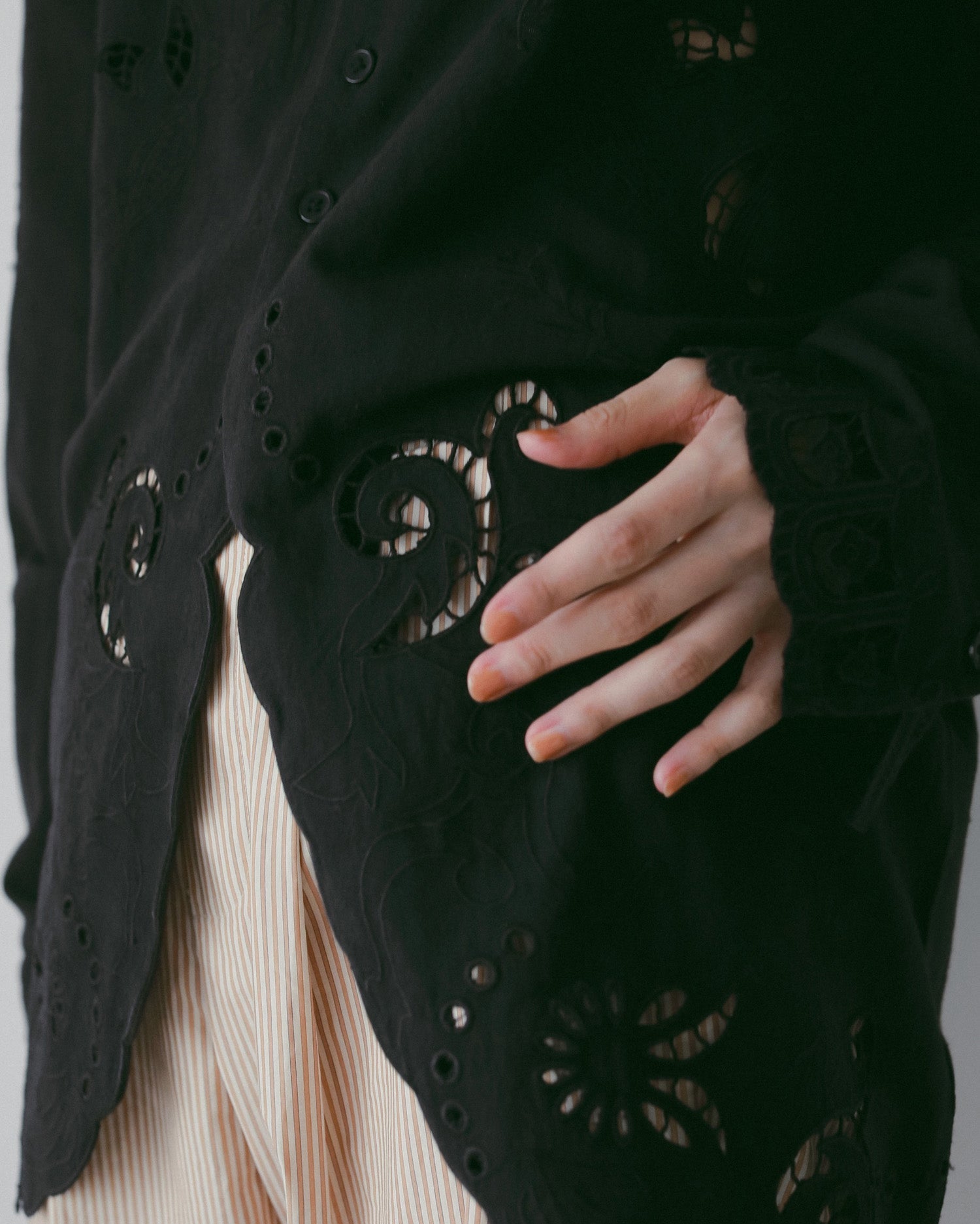 【anuke 26 SPRING / SUMMER】Cutwork Opencollar Shirts - Champdelarose