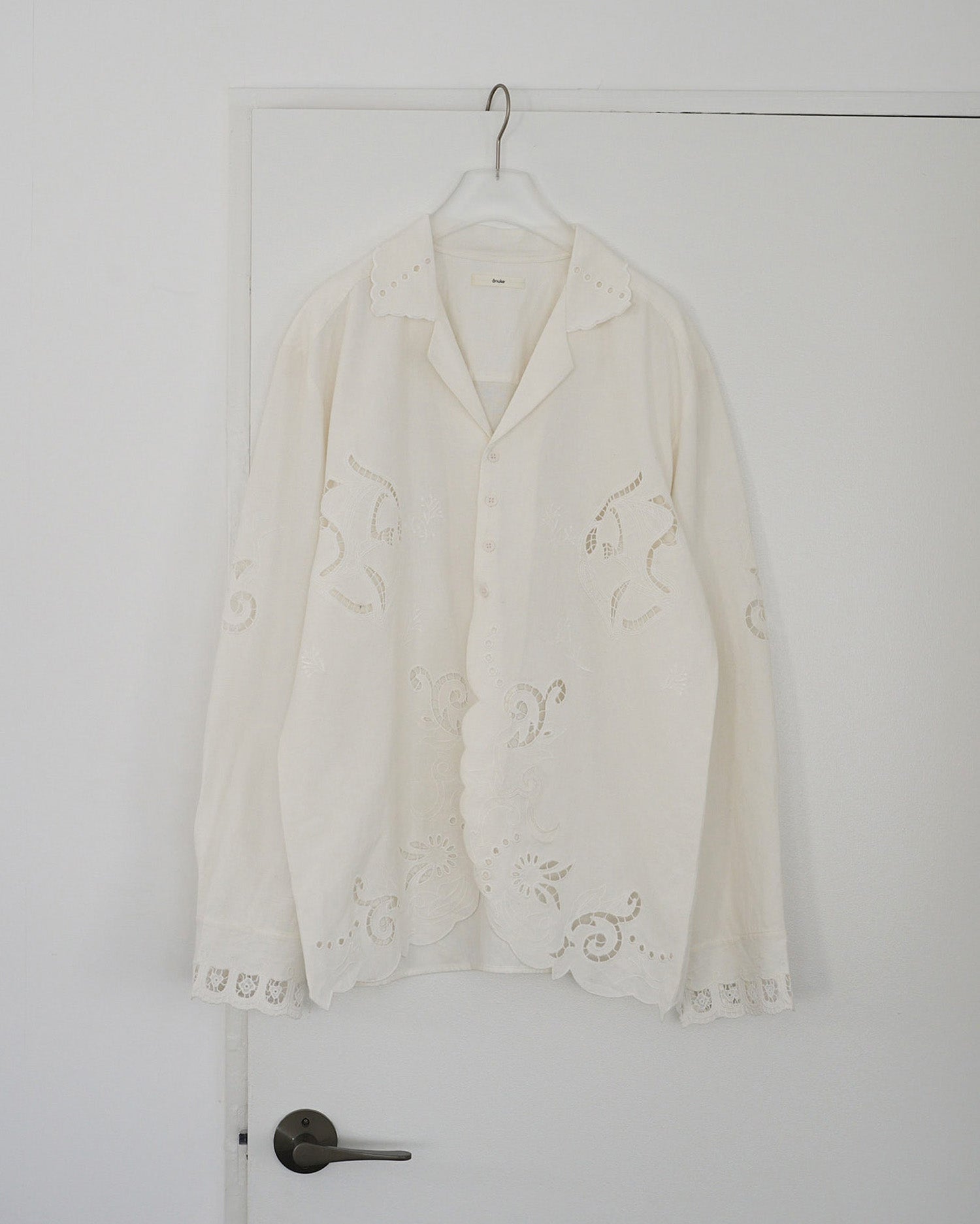【anuke 26 SPRING / SUMMER】Cutwork Opencollar Shirts - Champdelarose