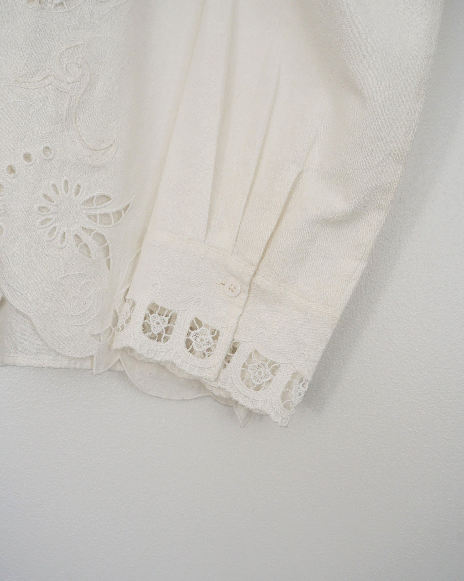 【anuke 26 SPRING / SUMMER】Cutwork Opencollar Shirts - Champdelarose