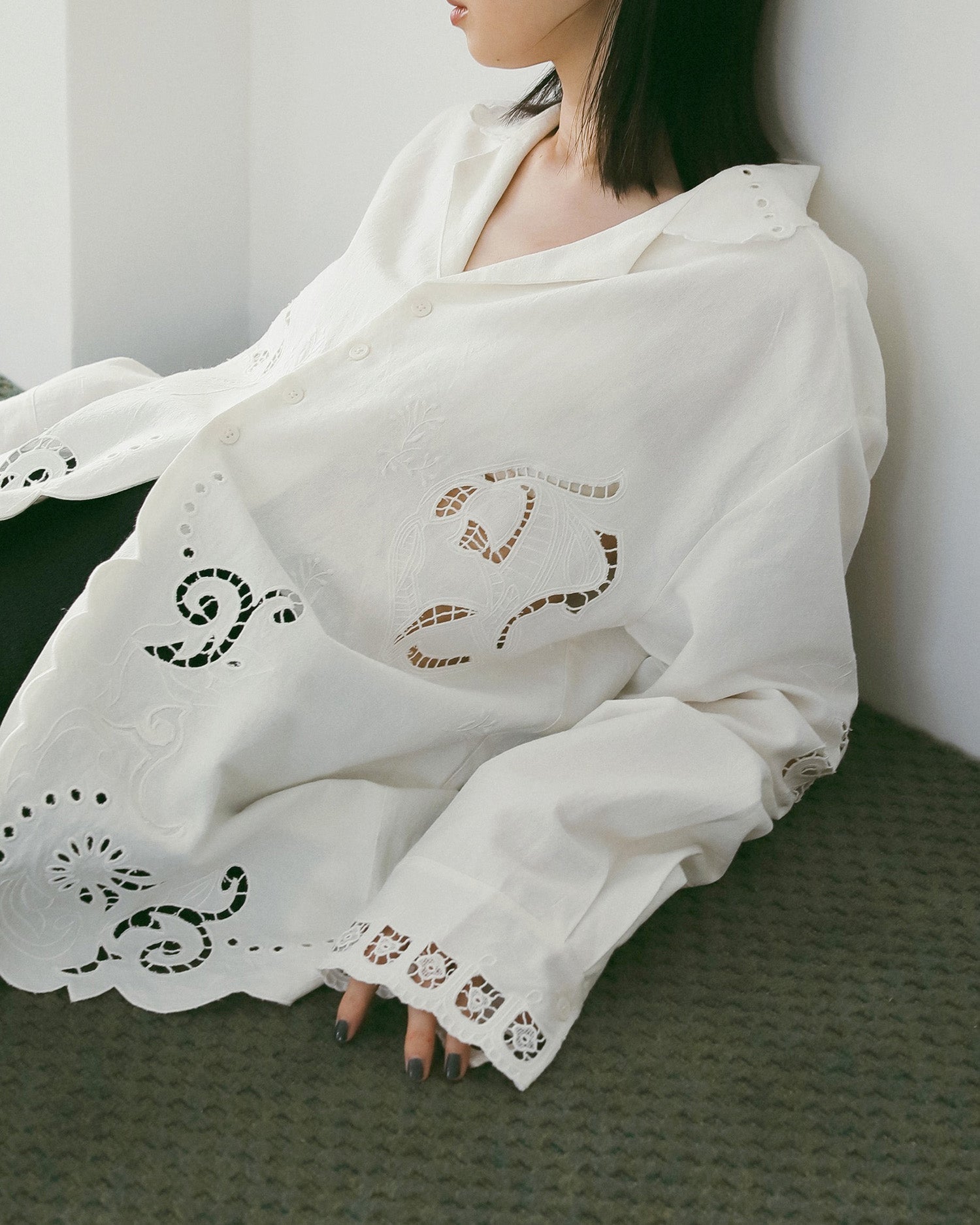【anuke 26 SPRING / SUMMER】Cutwork Opencollar Shirts - Champdelarose