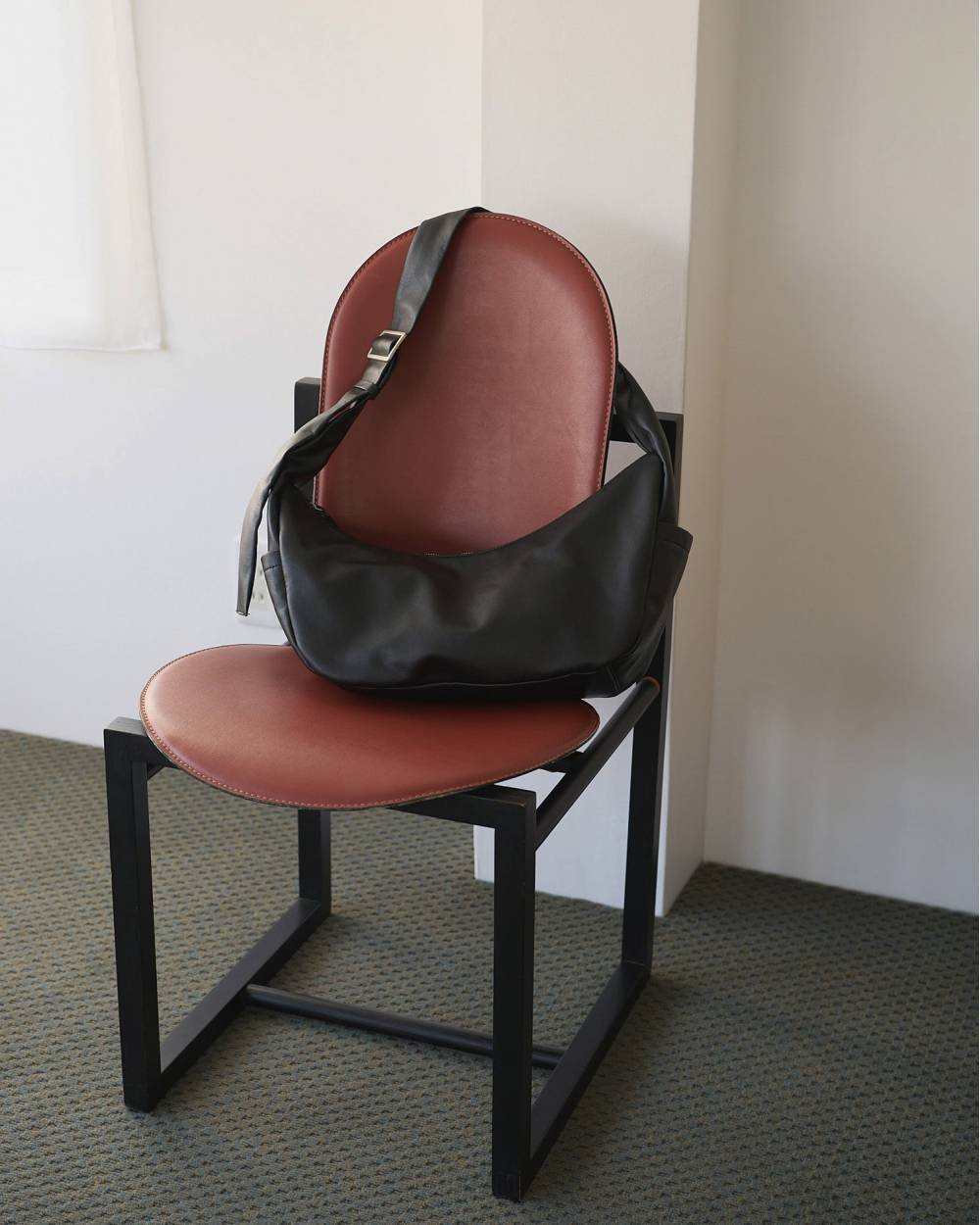 【anuke 26 SPRING / SUMMER】Ecoleather Shoulder Bag - Champdelarose