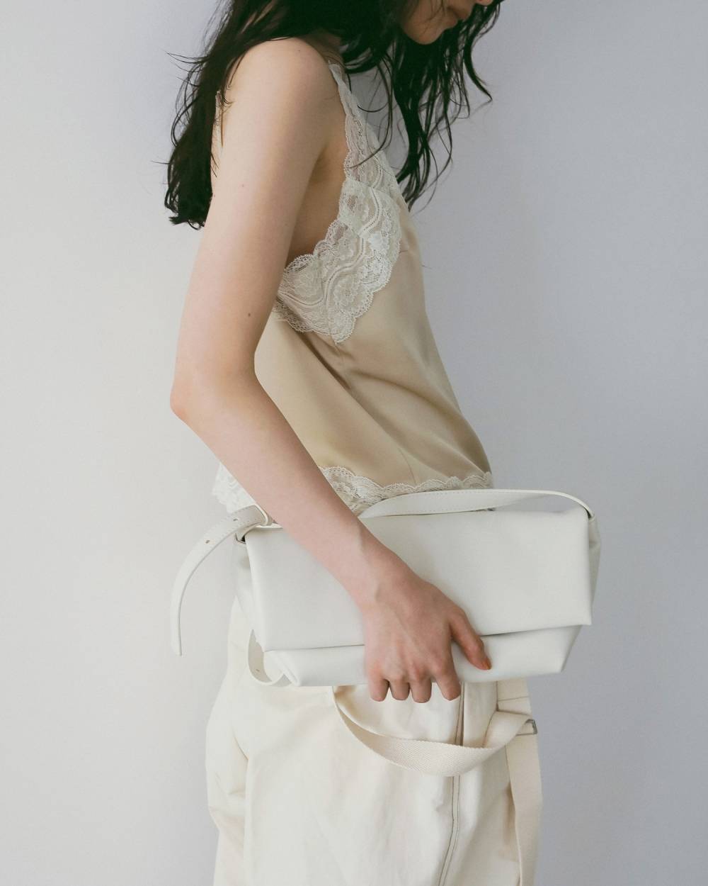 【anuke 26 SPRING / SUMMER】Ecoleather Wrap Bag - Champdelarose