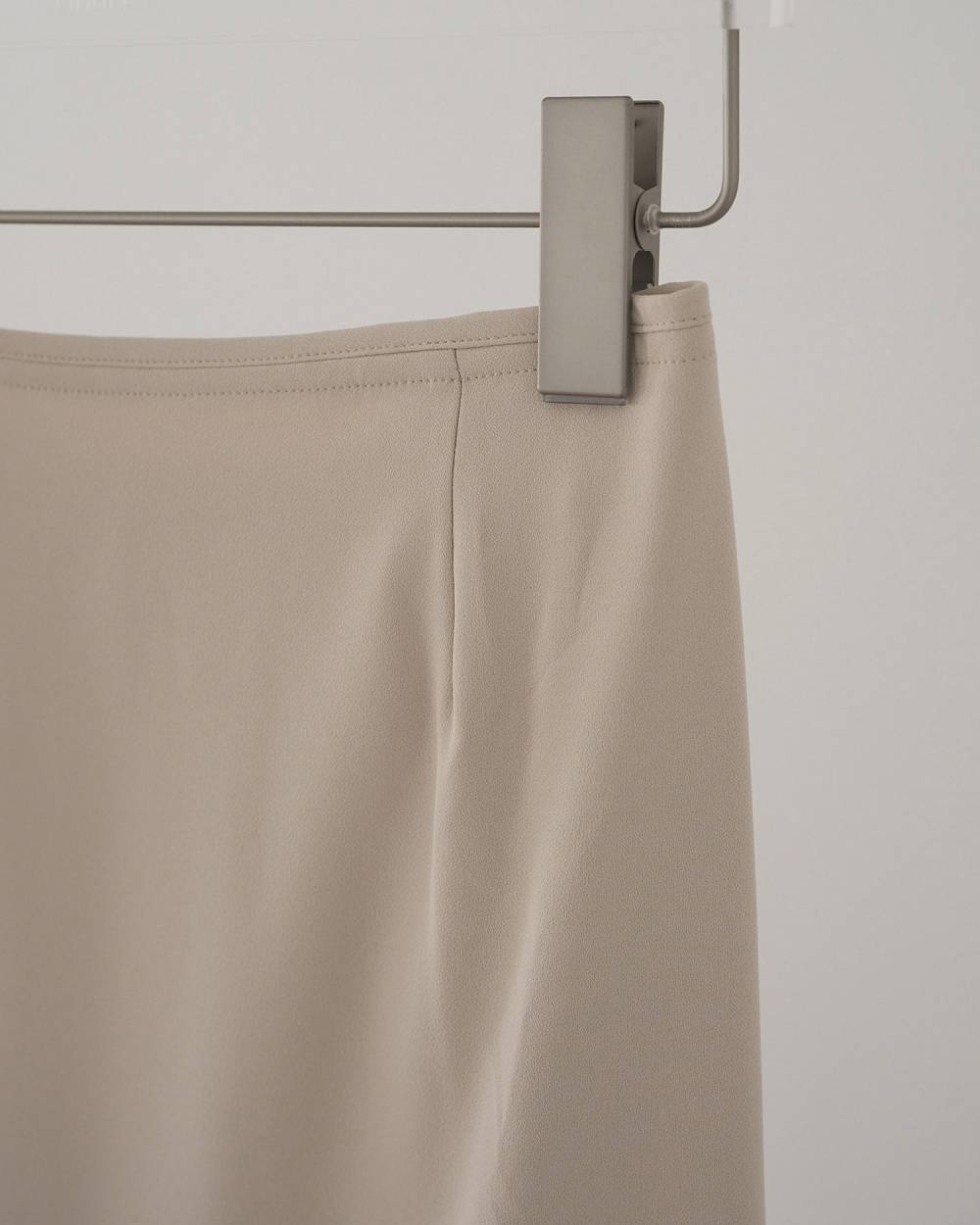【anuke 26 SPRING / SUMMER】Georgette Pencil Skirt - Champdelarose