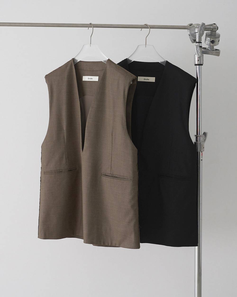 【anuke 26 SPRING / SUMMER】Keyneck Over Vest - Champdelarose
