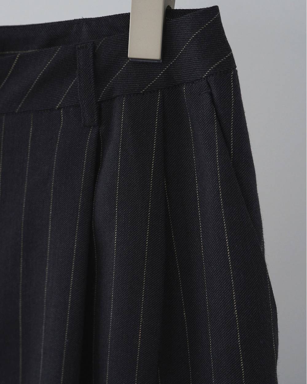 【anuke 26 SPRING / SUMMER】Linen Tuck Pants - Champdelarose