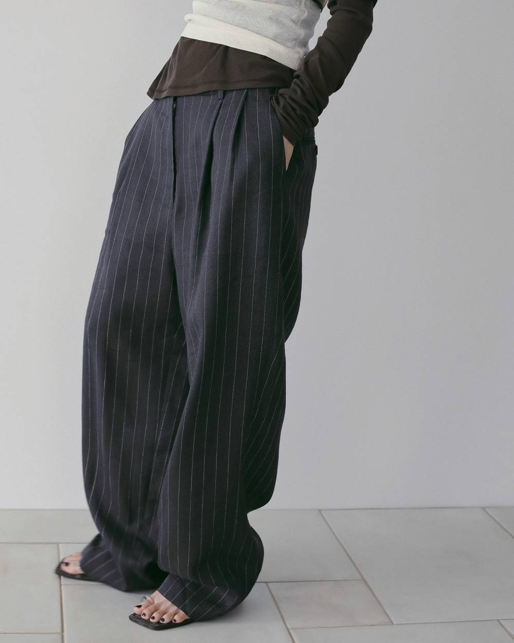 【anuke 26 SPRING / SUMMER】Linen Tuck Pants - Champdelarose