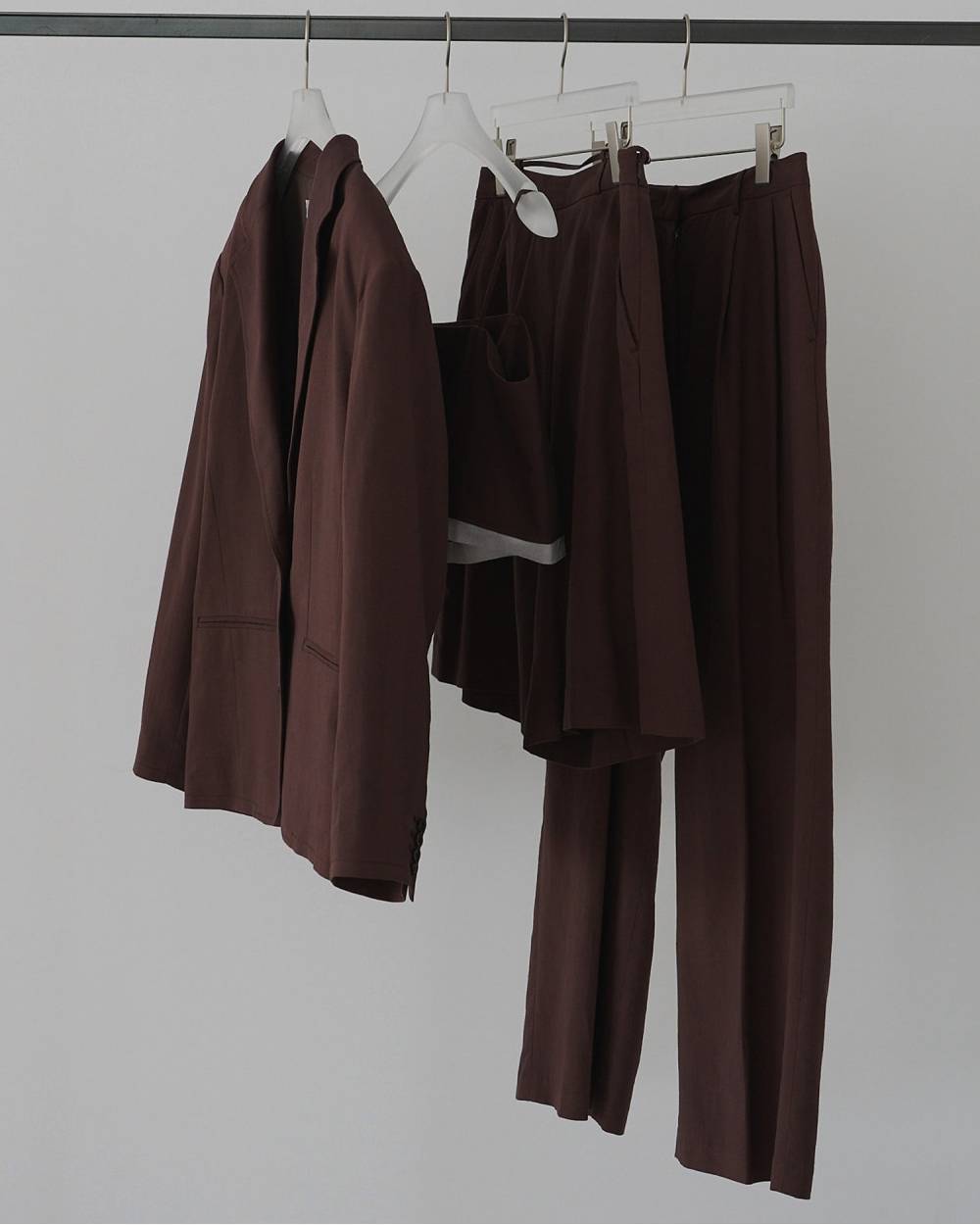 【anuke 26 SPRING / SUMMER】Linen Tuck Pants - Champdelarose