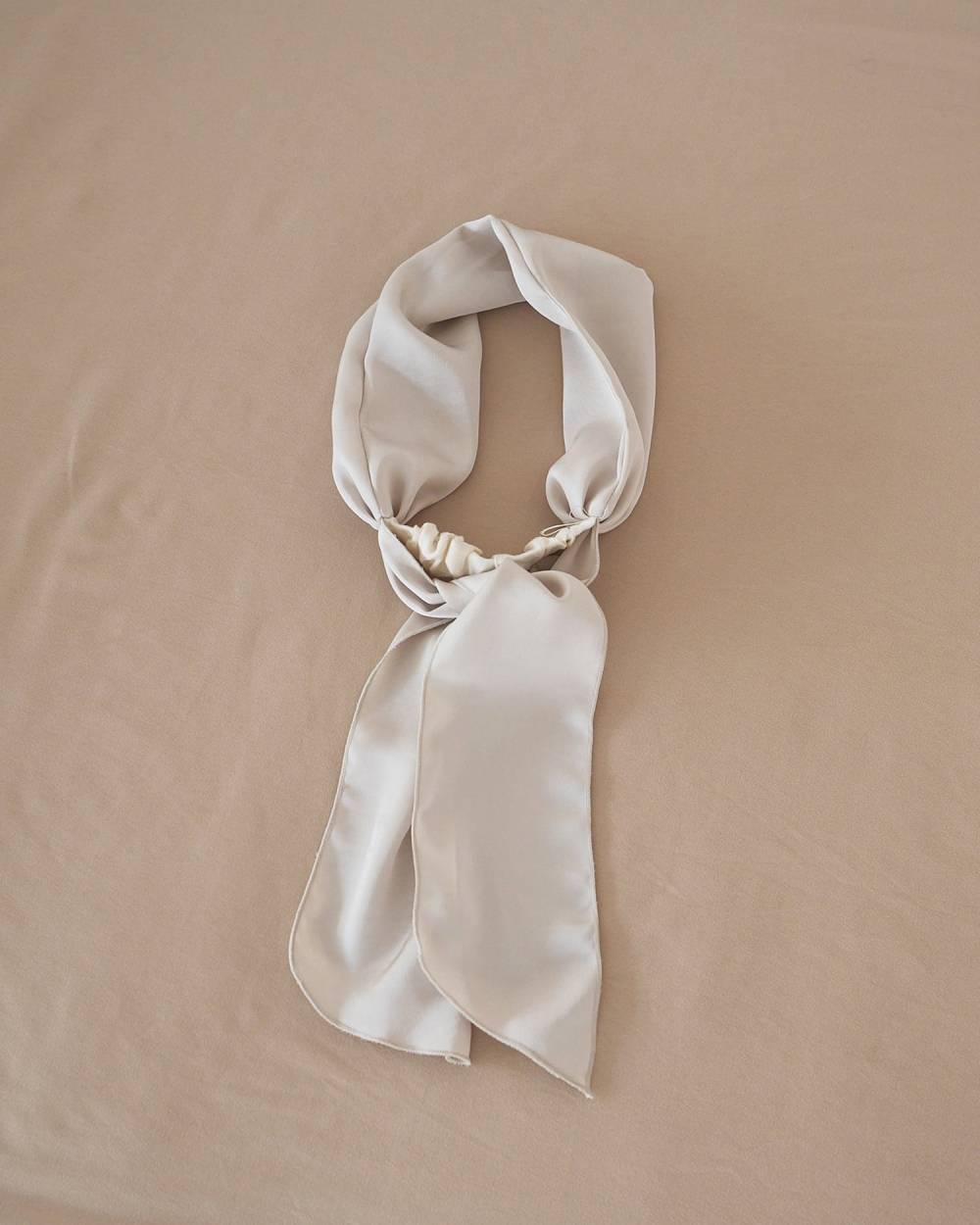 【anuke 26 SPRING / SUMMER】Satin Hair Turban - Champdelarose