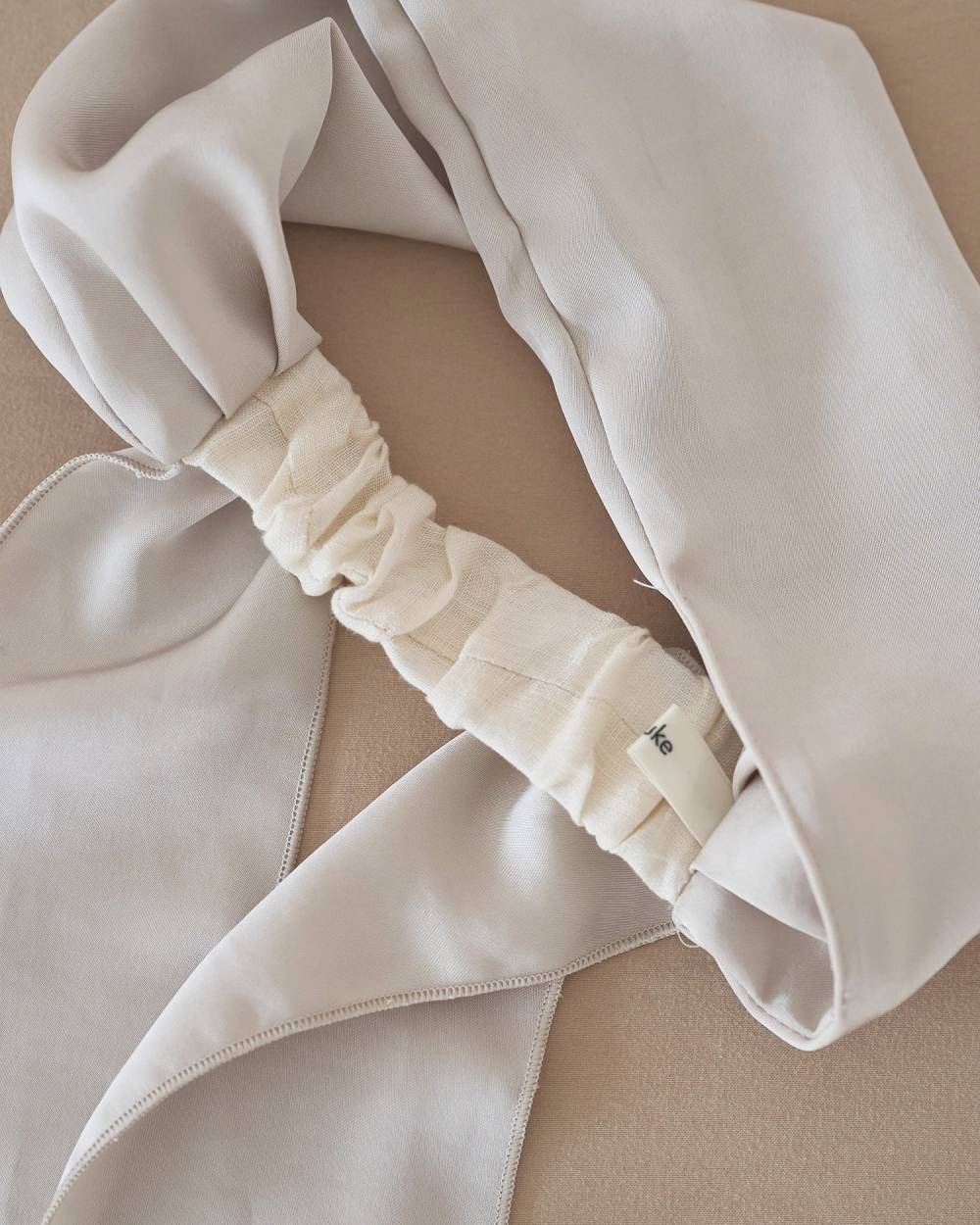 【anuke 26 SPRING / SUMMER】Satin Hair Turban - Champdelarose