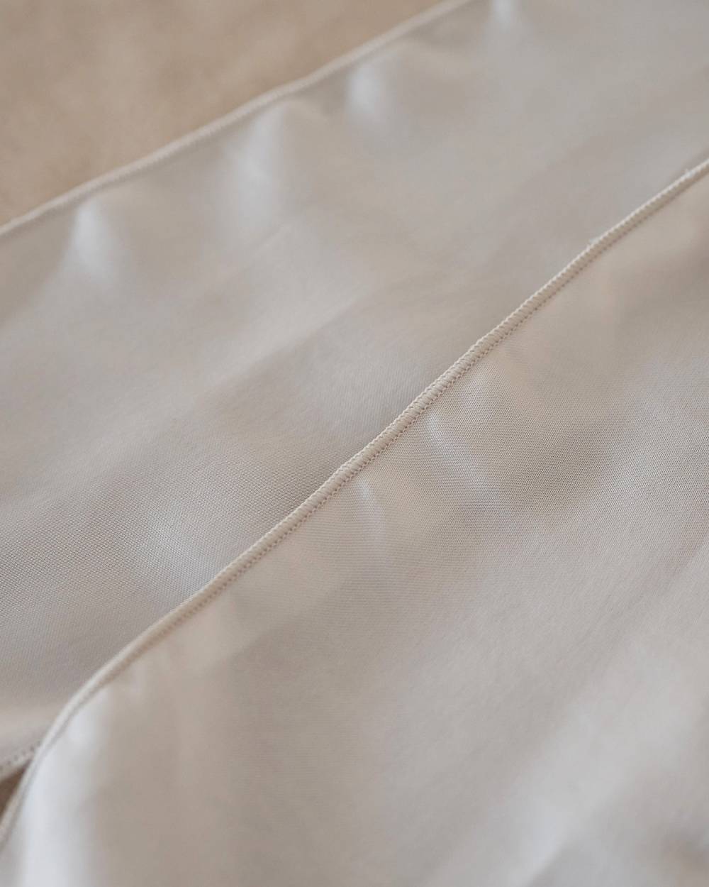 【anuke 26 SPRING / SUMMER】Satin Hair Turban - Champdelarose