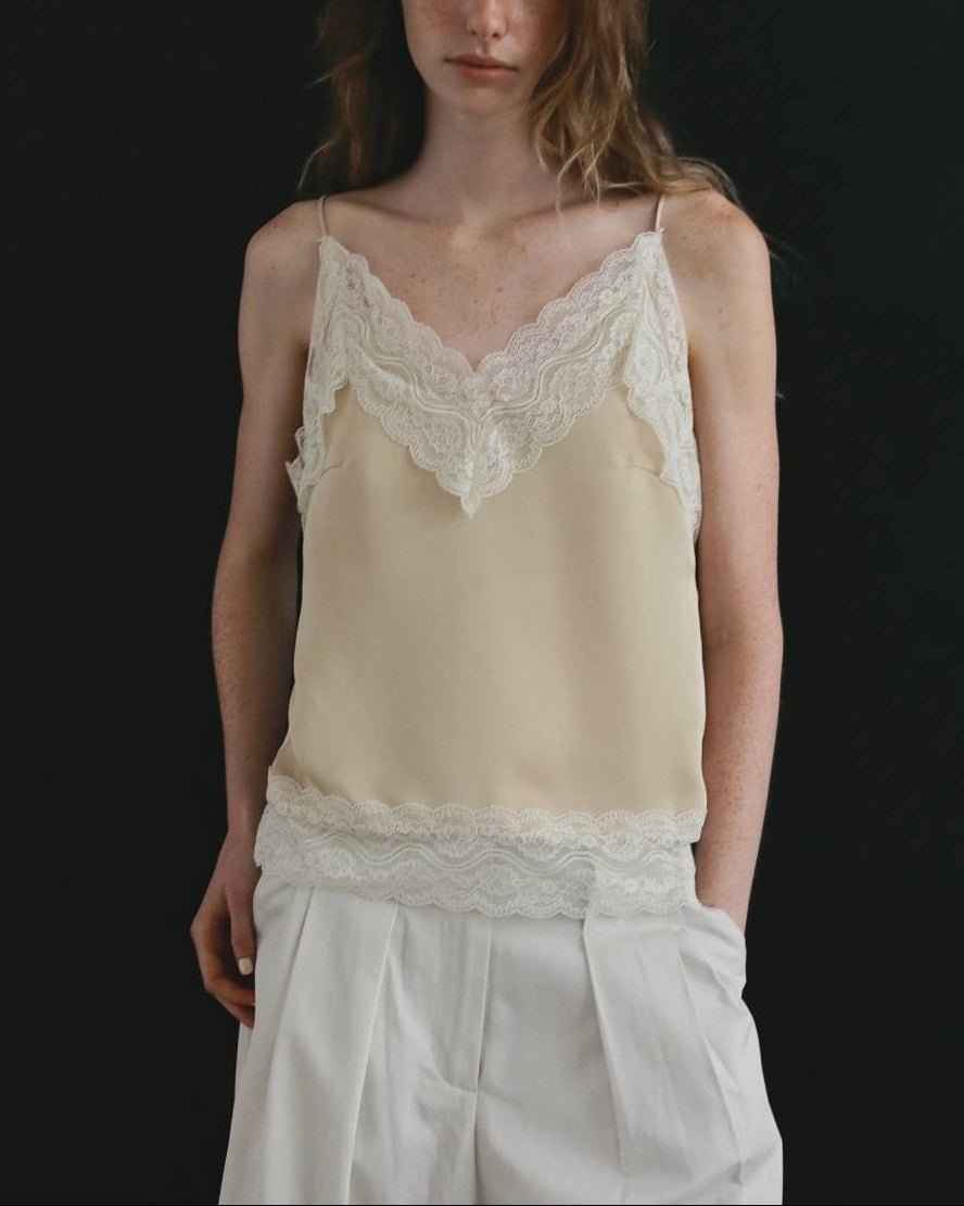 【anuke 26 SPRING / SUMMER】Satin Lace Camisole - Champdelarose