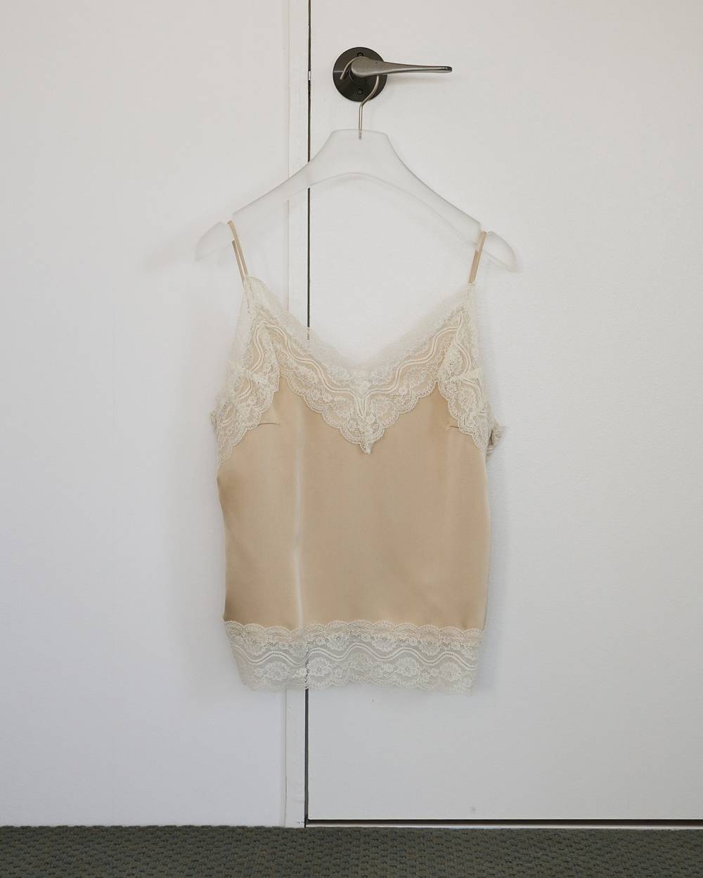 【anuke 26 SPRING / SUMMER】Satin Lace Camisole - Champdelarose