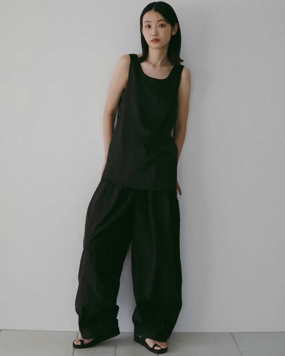 【anuke 26 SPRING / SUMMER】Satin Uneck Tops - Champdelarose