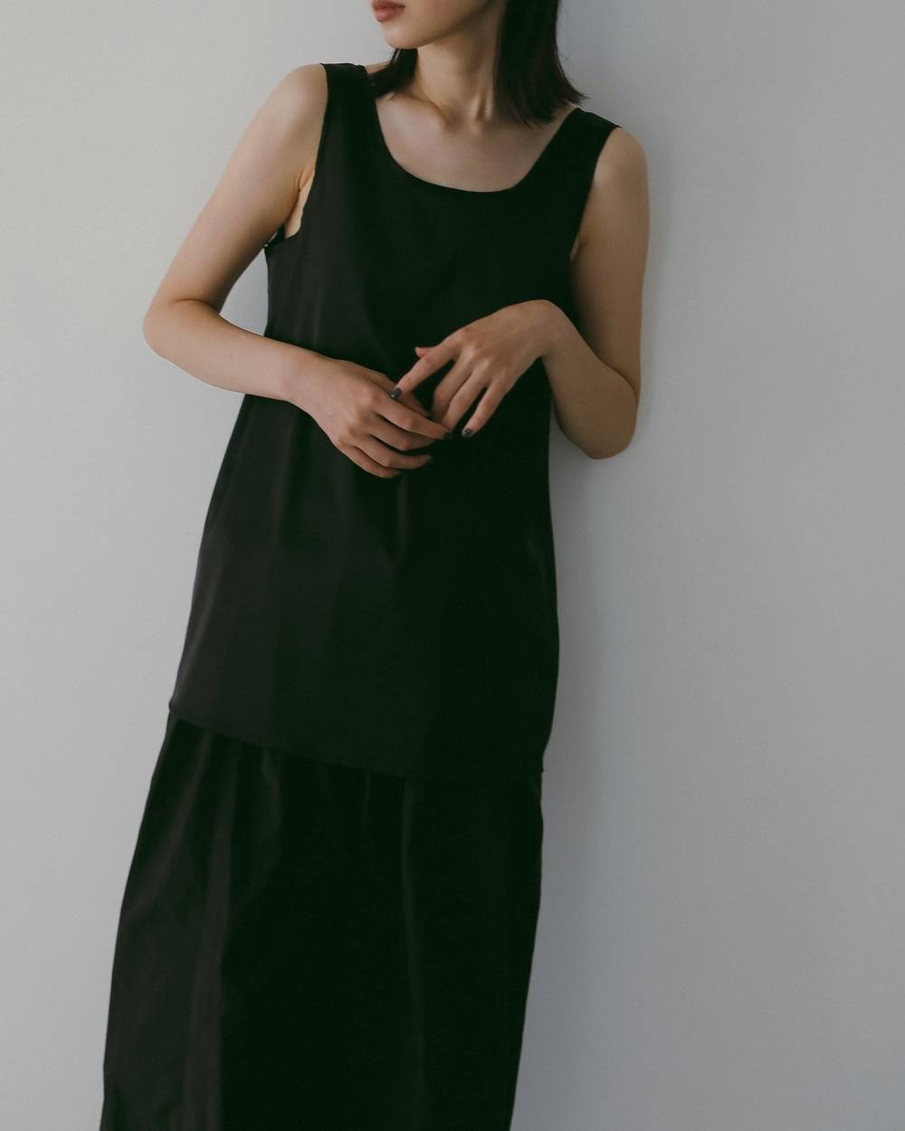 【anuke 26 SPRING / SUMMER】Satin Uneck Tops - Champdelarose