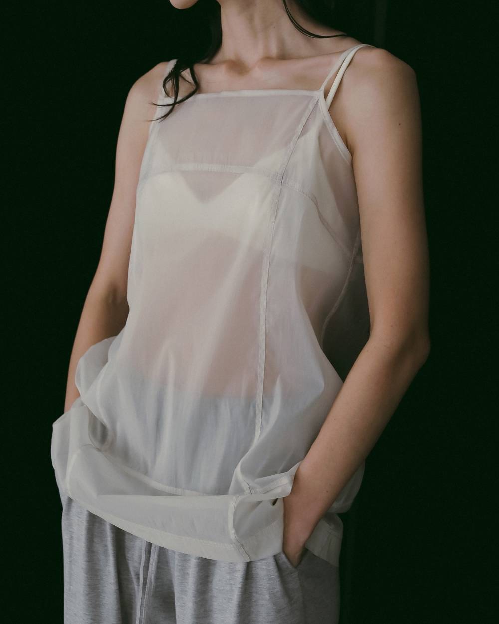 【anuke 26 SPRING / SUMMER】Sheer Panel Longcamisole - Champdelarose