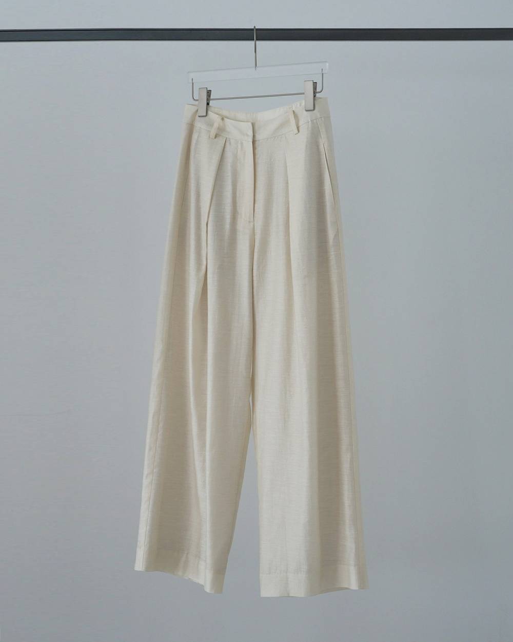 【anuke 26 SPRING / SUMMER】Sheer Tuck Pants - Champdelarose